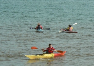  Andare in kayak in mare in Normandia 